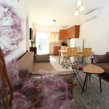 Kastoria Apartments Polychrono Exterior photo